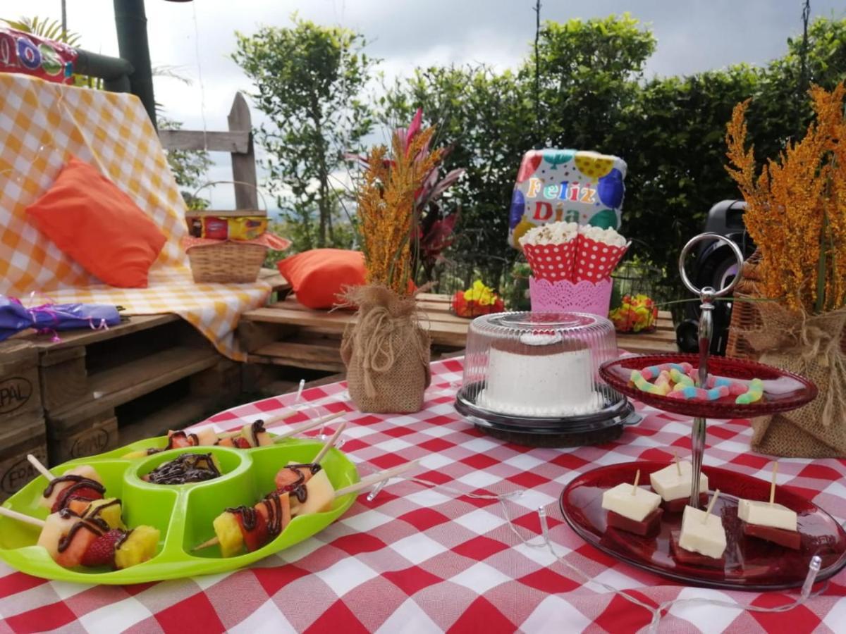 Finca Turistica Santa Clara Hostel กาลาร์กา ภายนอก รูปภาพ