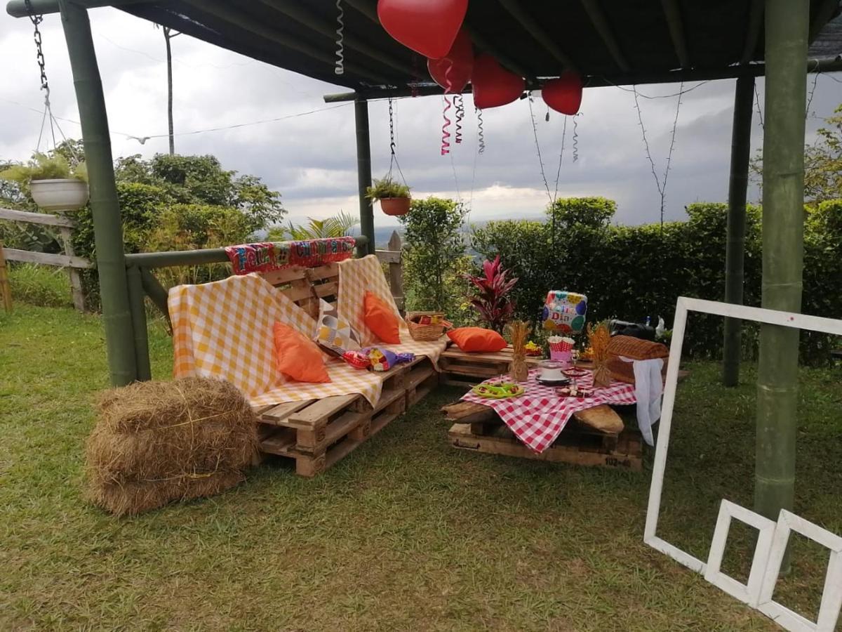 Finca Turistica Santa Clara Hostel กาลาร์กา ภายนอก รูปภาพ