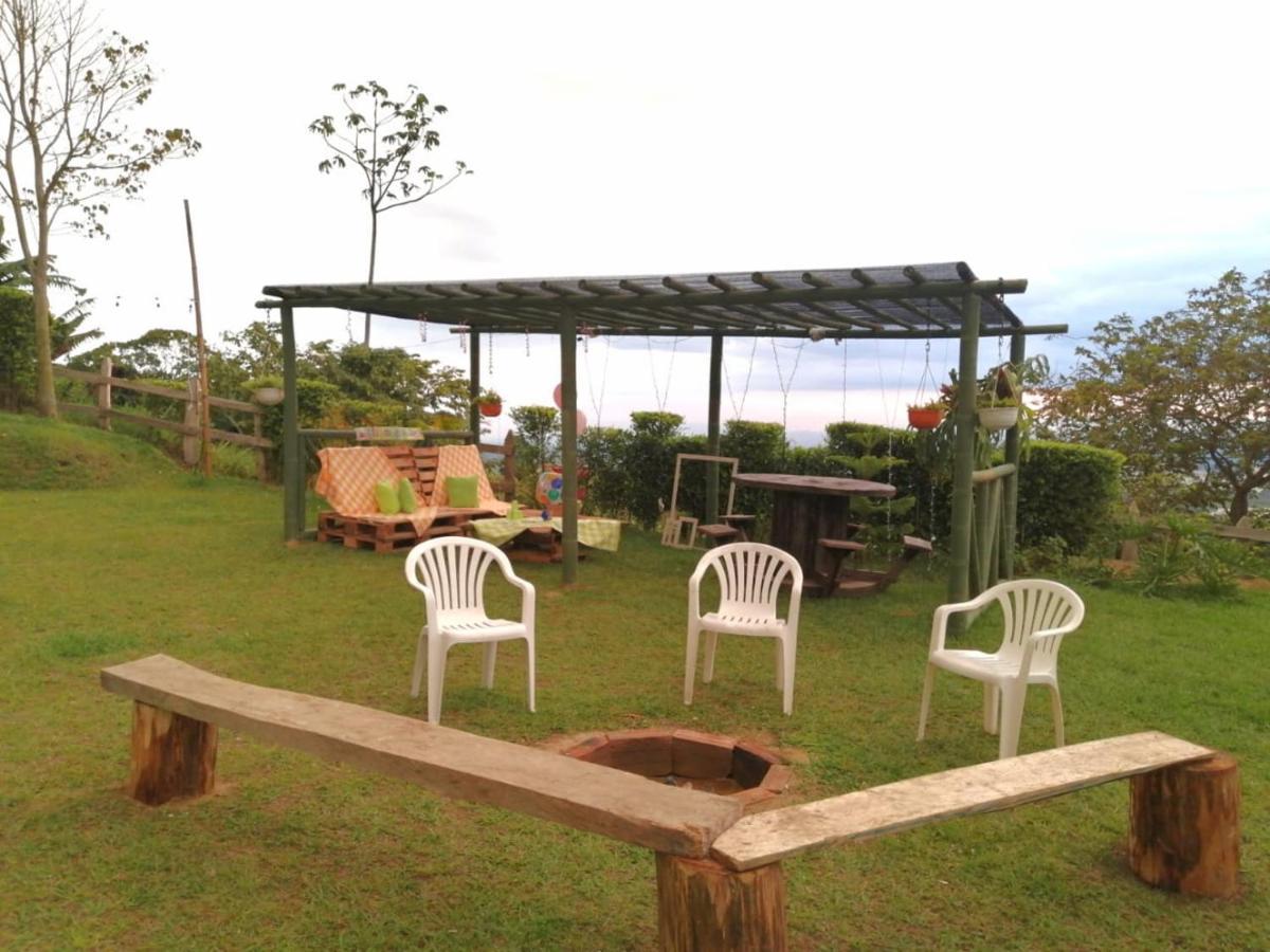 Finca Turistica Santa Clara Hostel กาลาร์กา ภายนอก รูปภาพ