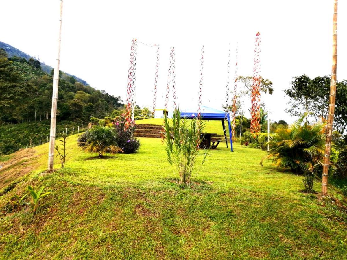 Finca Turistica Santa Clara Hostel กาลาร์กา ภายนอก รูปภาพ